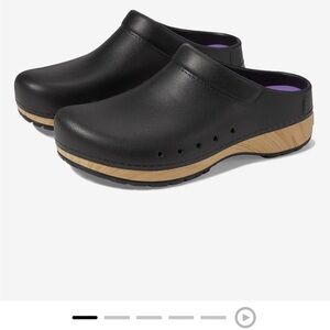 Women’s Dansko Clogs- size 40